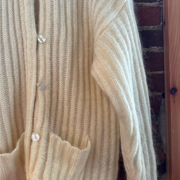 Vintage Mohair Cozy Cream Knit Cardigan - Picture 6 of 7